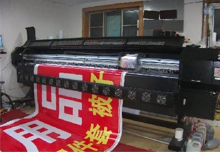 蓝山喷绘广告分辨率是多少？
