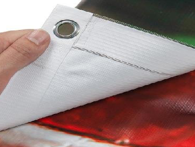 蓝山喷绘和刀刮布的工艺区别。